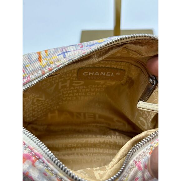 Chanel Beige Lucky Clover Collection Camera Bag Crossbody! - Picture 9 of 11